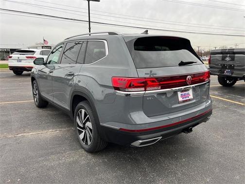 2025 Volkswagen Atlas 2.0T SEL