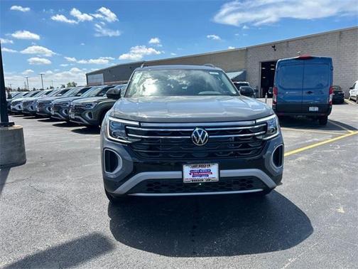 2025 Volkswagen Atlas 2.0T Peak Edition