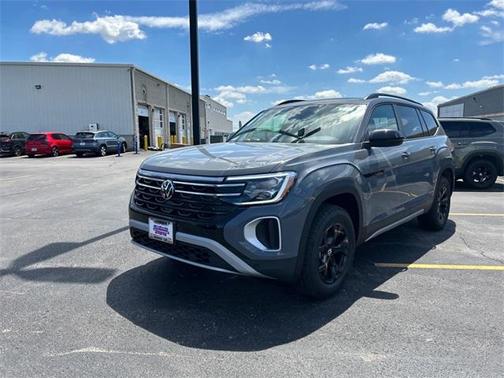 2025 Volkswagen Atlas 2.0T Peak Edition