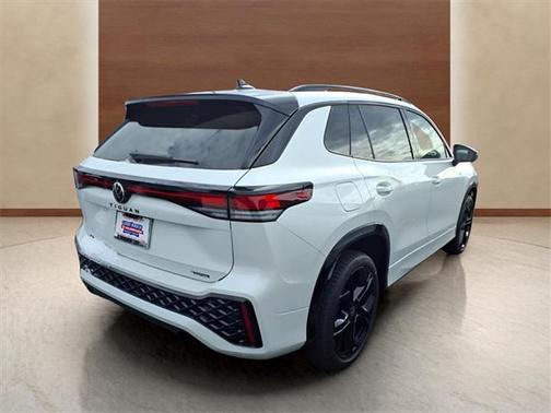 2025 Volkswagen Tiguan 2.0T SE R-Line Black 4MOTION