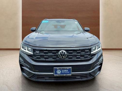 Deep Black 2023 Volkswagen Atlas Cross Sport 3.6L V6 SEL R-Line