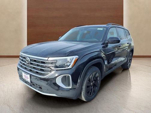 Deep Black Pearl 2026 Volkswagen Atlas 2.0T SE w/Technology 4MOTION