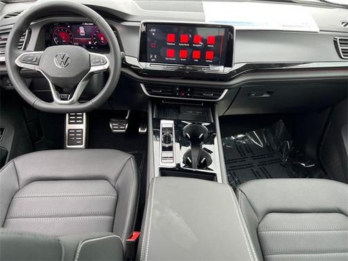 2025 Volkswagen Atlas Cross Sport 2.0T SEL