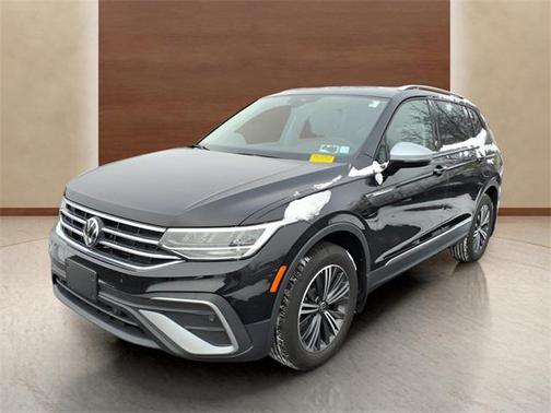 2024 Volkswagen Tiguan 2.0T Wolfsburg Edition