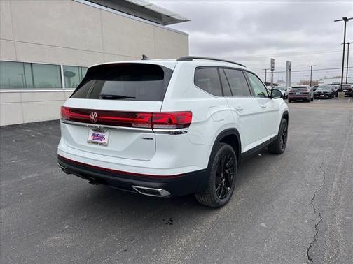 2025 Volkswagen Atlas 2.0T SE w/Technology 4MOTION