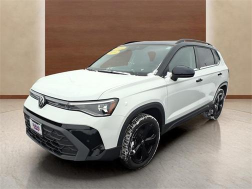 2025 Volkswagen Taos 1.5T SE Black