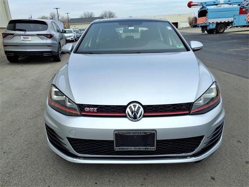 2017 Volkswagen Golf GTI 2.0T SE 4-Door