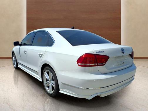 Candy White 2015 Volkswagen Passat 3.6L V6 DSG SEL Premium