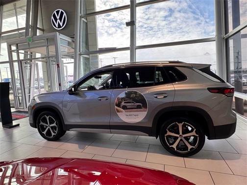 2025 Volkswagen Tiguan 2.0T SE 4MOTION
