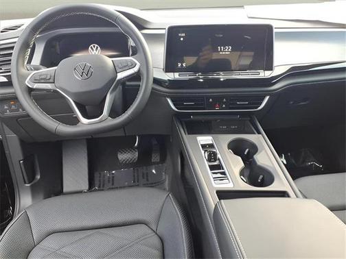 2026 Volkswagen Atlas Cross Sport 2.0T SE