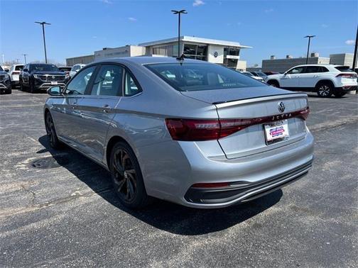 2025 Volkswagen Jetta 1.5T SE