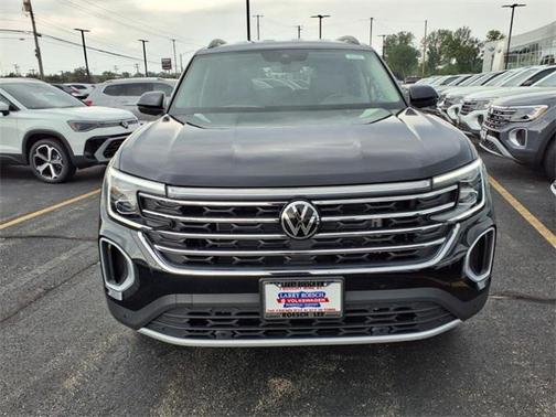 2025 Volkswagen Atlas 2.0T SE w/Technology 4MOTION