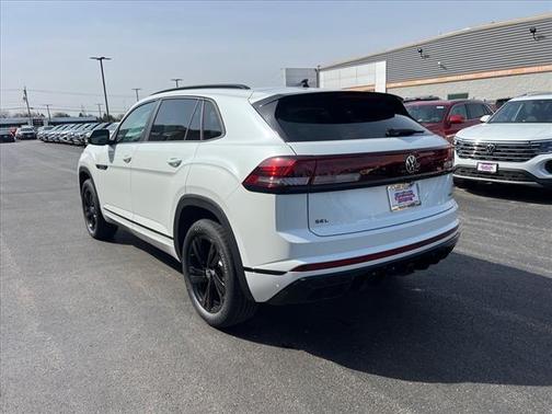 2025 Volkswagen Atlas Cross Sport 2.0T SEL