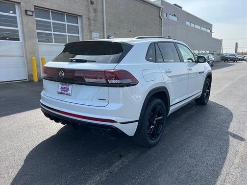 2025 Volkswagen Atlas Cross Sport 2.0T SEL