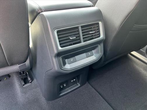2025 Volkswagen Atlas Cross Sport 2.0T SEL