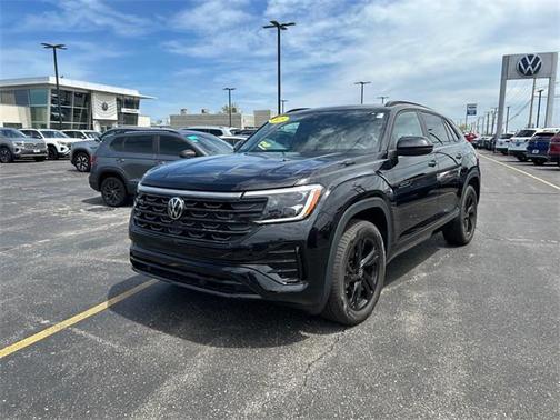 2025 Volkswagen Atlas Cross Sport 2.0T SEL