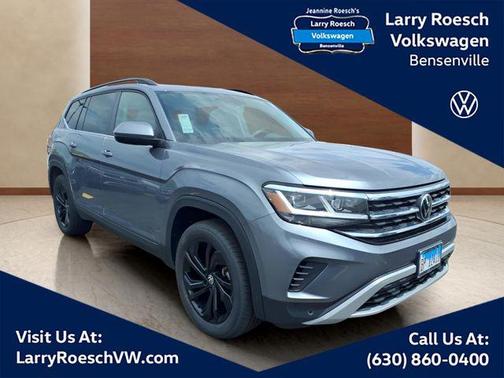 Platinum Gray Metallic 2023 Volkswagen Atlas 3.6L SE w/Technology