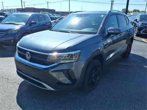 2024 Volkswagen Taos 1.5T SE