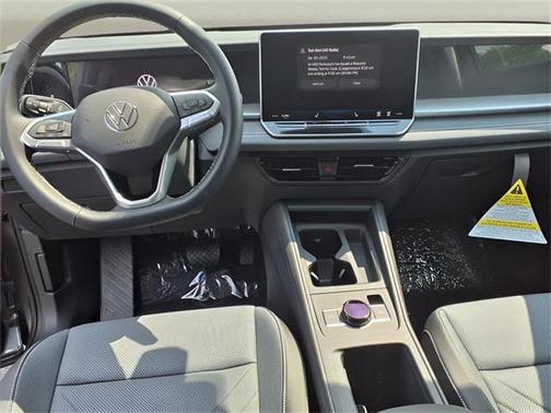 2025 Volkswagen Tiguan 2.0T SE 4MOTION