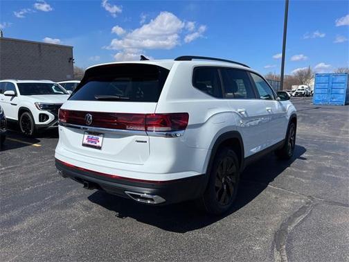 2025 Volkswagen Atlas 2.0T SE w/Technology 4MOTION