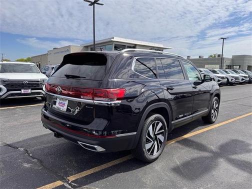 2025 Volkswagen Atlas 2.0T SEL