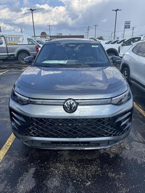 2025 Volkswagen Tiguan 2.0T SE R-Line Black 4MOTION