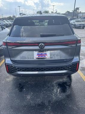 2025 Volkswagen Tiguan 2.0T SE R-Line Black 4MOTION