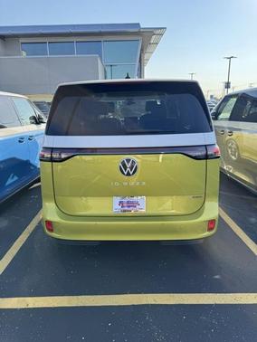 2025 Volkswagen ID. Buzz Pro S Plus with 4MOTION