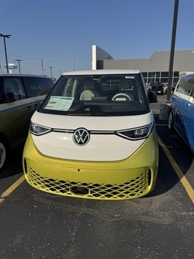 2025 Volkswagen ID. Buzz Pro S Plus with 4MOTION