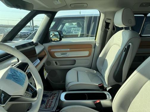 2025 Volkswagen ID. Buzz Pro S Plus with 4MOTION
