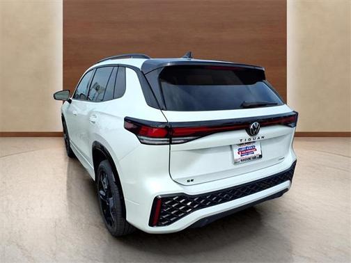 2025 Volkswagen Tiguan 2.0T SE R-Line Black 4MOTION
