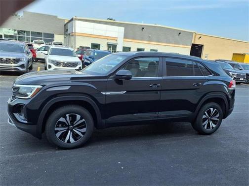 2025 Volkswagen Atlas Cross Sport 2.0T SE