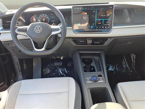 2025 Volkswagen Tiguan 2.0T SE R-Line Black 4MOTION