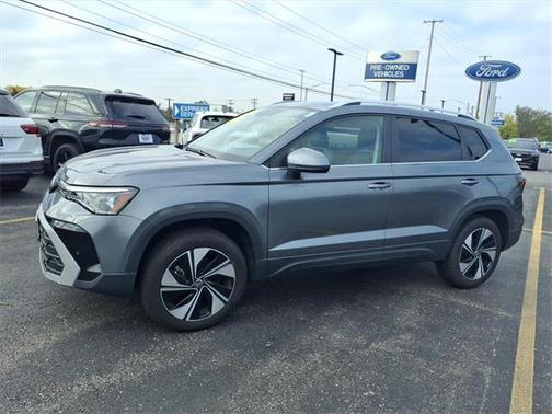 2025 Volkswagen Taos 1.5T SE
