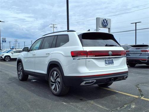 2024 Volkswagen Atlas 2.0T SE w/Technology