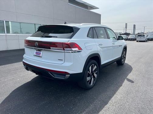 2025 Volkswagen Atlas Cross Sport 2.0T SE w/Technology 4MOTION