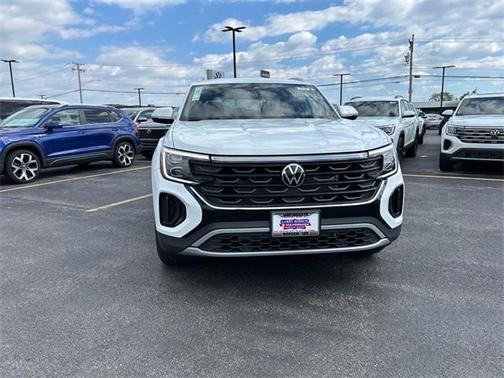 2025 Volkswagen Atlas Cross Sport 2.0T SE