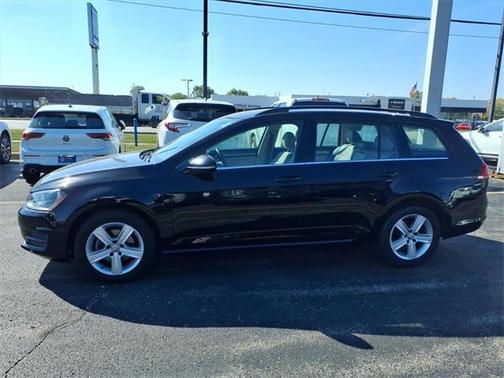 2015 Volkswagen Golf SportWagen TDI S 4-Door