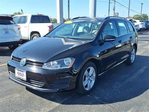 2015 Volkswagen Golf SportWagen TDI S 4-Door