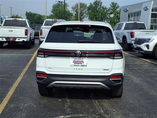 2025 Volkswagen Taos 1.5T SEL