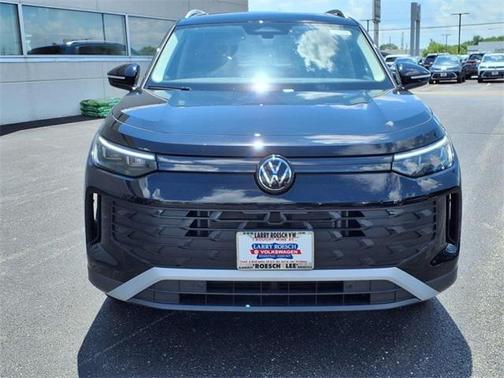 2025 Volkswagen Tiguan 2.0T SE 4MOTION