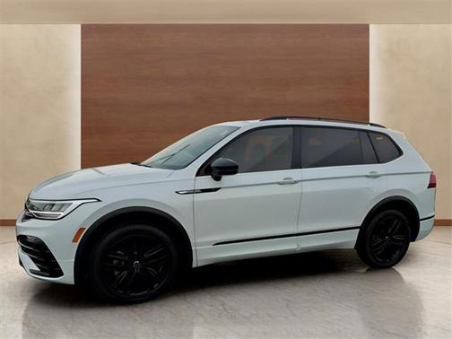 2022 Volkswagen Tiguan 2.0T SE R-Line Black 4MOTION