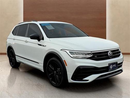 2022 Volkswagen Tiguan 2.0T SE R-Line Black 4MOTION