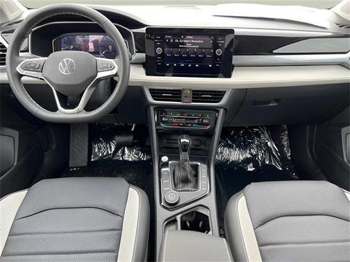 2025 Volkswagen Taos 1.5T SEL