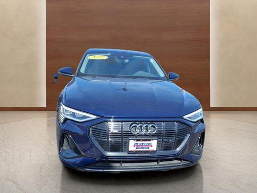 2022 Audi e-tron Sportback S line Premium