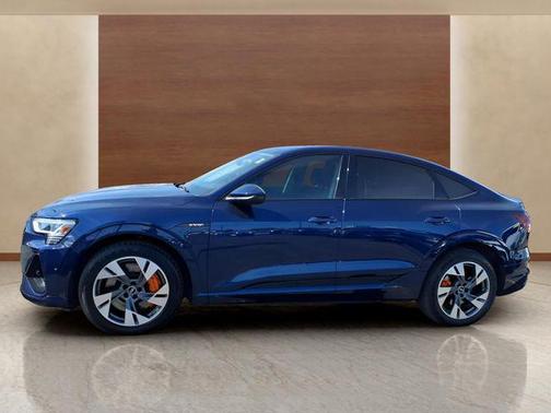 2022 Audi e-tron Sportback S line Premium