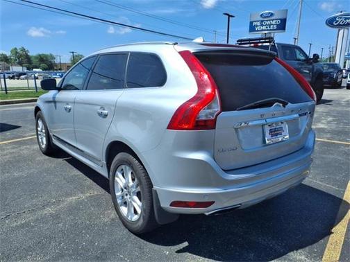 2016 Volvo XC60 T5 Drive-E Premier