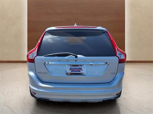2016 Volvo XC60 T5 Drive-E Premier