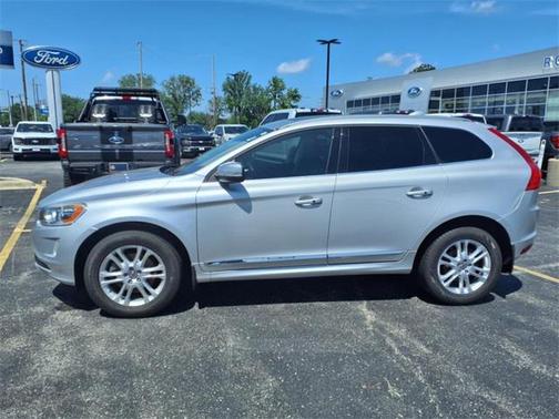 2016 Volvo XC60 T5 Drive-E Premier