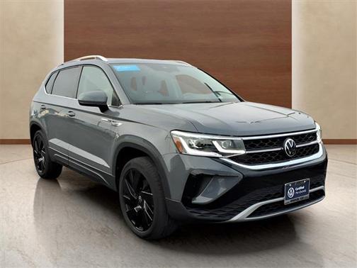 2024 Volkswagen Taos 1.5T SEL